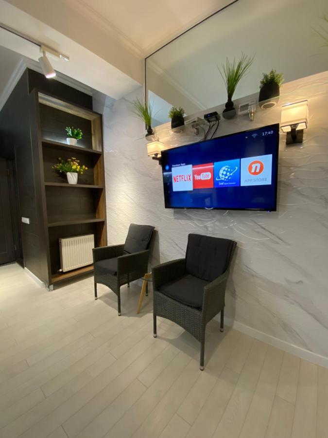 New Double Room Luxury Apartment In The Center キシナウ エクステリア 写真