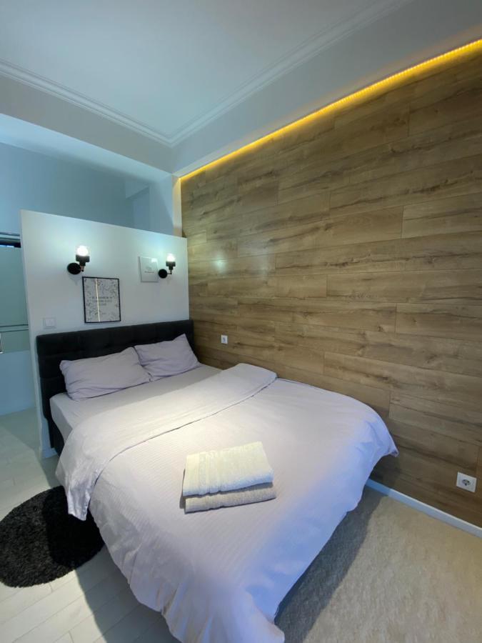New Double Room Luxury Apartment In The Center キシナウ エクステリア 写真