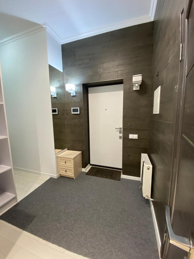 New Double Room Luxury Apartment In The Center キシナウ エクステリア 写真