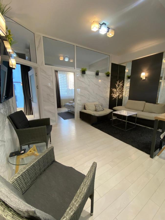 New Double Room Luxury Apartment In The Center キシナウ エクステリア 写真