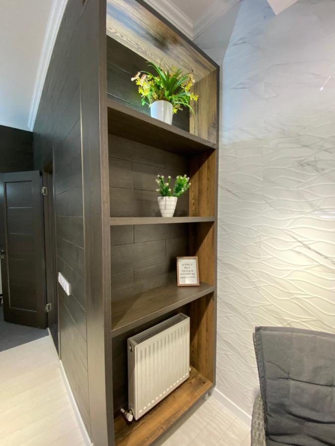 New Double Room Luxury Apartment In The Center キシナウ エクステリア 写真